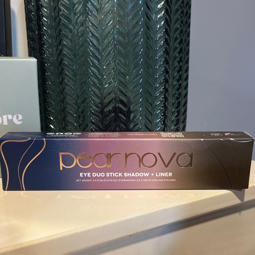 Pear Nova Dual Eye Stick in Midnight Blue and Gold